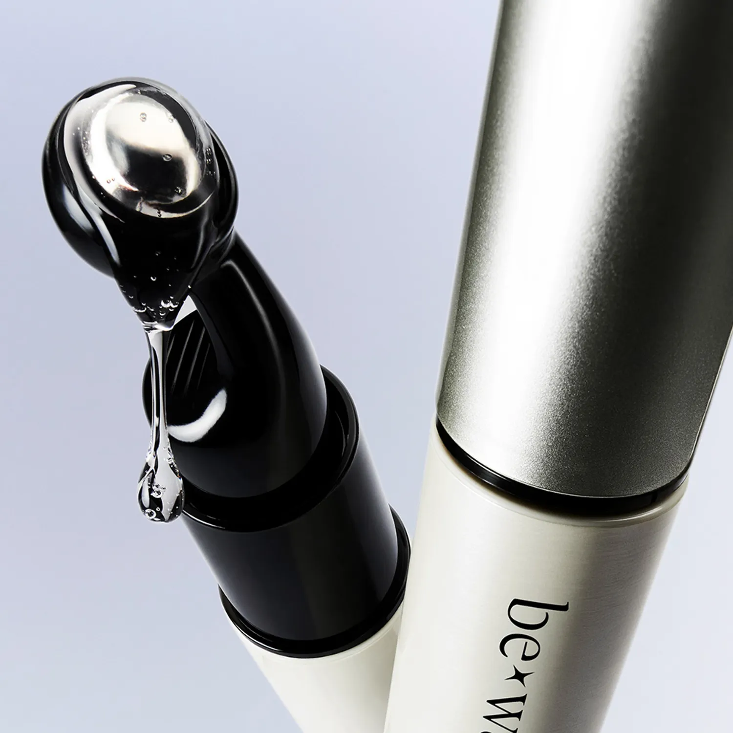 Thanh lăn tinh chất dưỡng mắt săn chắc da Bewants Bộ 15ml (+Lõi thay thế 15ml)