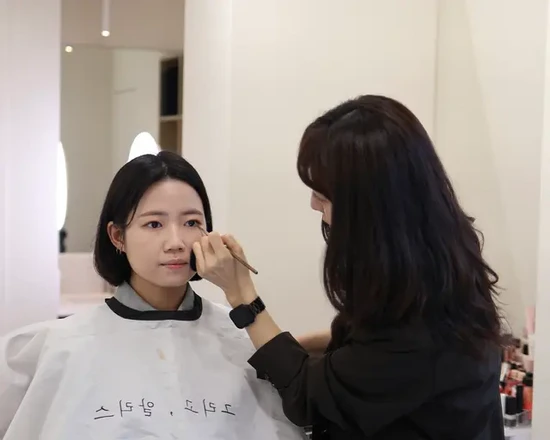 And Allis | Hongdae K-Beauty Makeup Shop