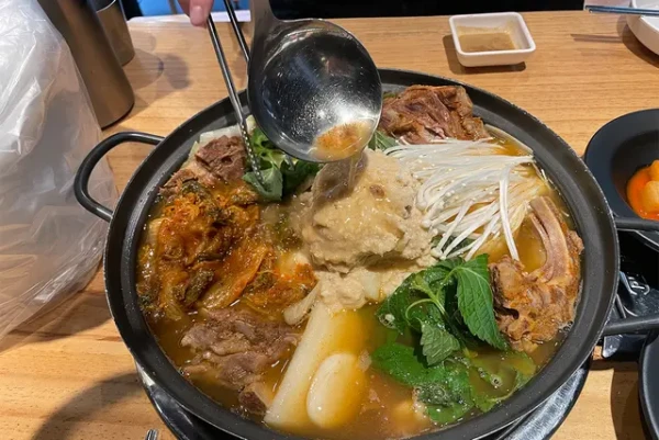 Kongbbyeosut Gamjatang | Korean food in Myeongdong