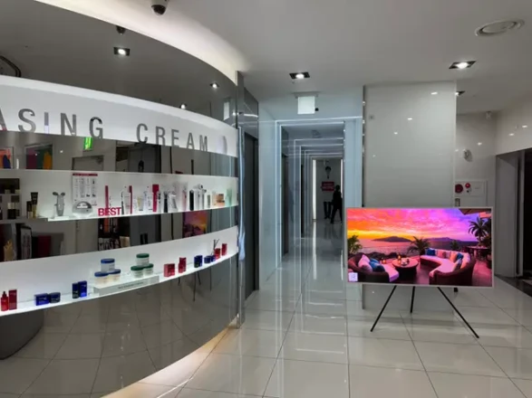 Medicube Clinic Gangnam - 1:1 Doctor Consultation & Premium Skincare