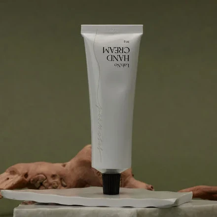 Kem dưỡng da tay hương gỗ hồng Labno