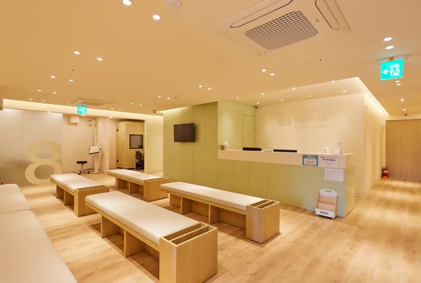 YONSEIRO CLINICㅣPetite Skin Procedures