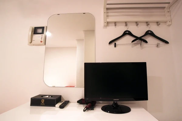 Khách sạn Three Seven