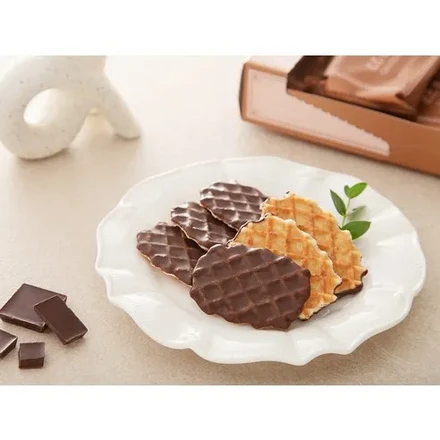 Bánh Waffle phủ Socola Gomgom (192g, Bộ 2 hộp)