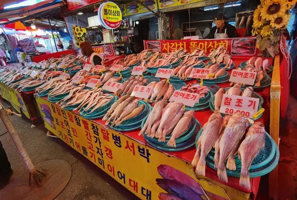 Jagalchi Fish Market – Korea’s Largest Seafood Market