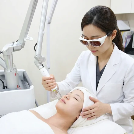 Áp dụng cho 2 hoặc 4 người | Đến buổi sáng | Chăm sóc da K-Beauty + Tour Nami Island trong ngày & thời gian thư giãn tại Seoul (4 đêm / 5 ngày)