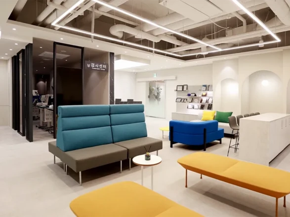 First eye center - Thumbnail