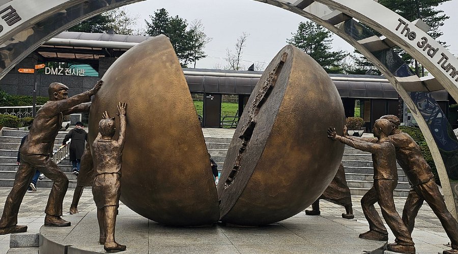 Paju Peace Tourism DMZ 1-day tour (3rd Tunnel/DMZ Exhibition Center/Dorasan Observatory/Paju Peace Nuri Park)
