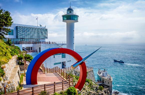 West Busan Hotspots Day Tour | Taejongdae + Huinnyeoul Culture Village + Gamcheon Culture Village + Songdo Skywalk | Busan Departure