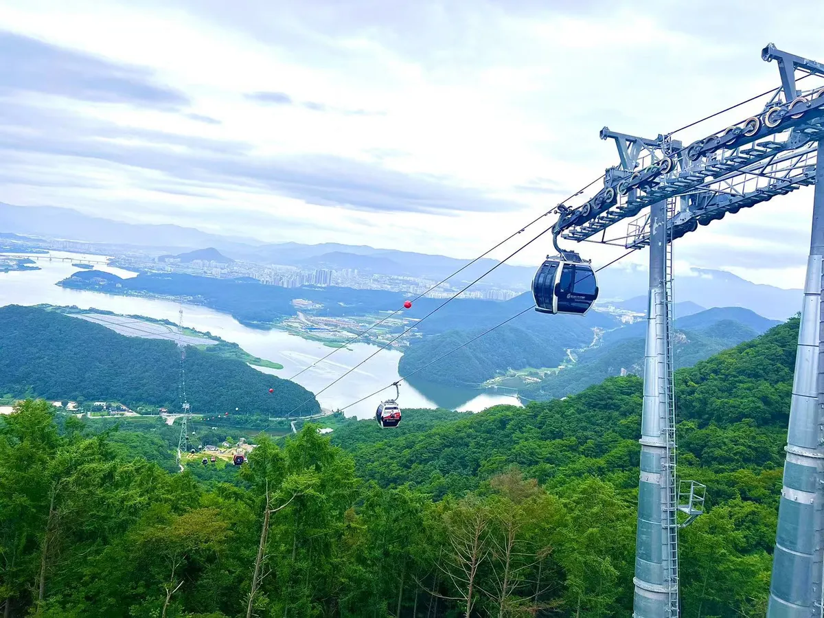 Chuncheon Samaksan Lake Cable Car & Nami Island Day TourㅣSeoul Departure