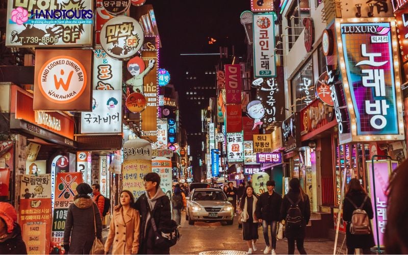 Wellness tour in Seoul (Hanbok + Knot Experience + Spa)