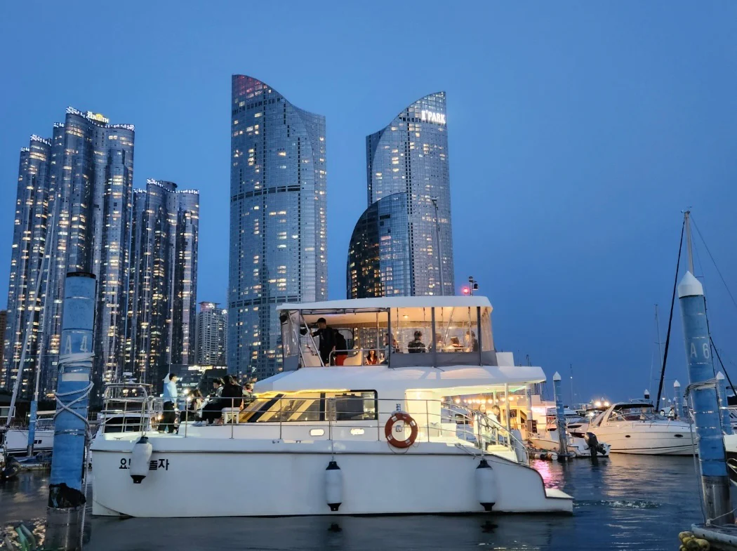 Korea Grand Tour + Jeju – 13 Days