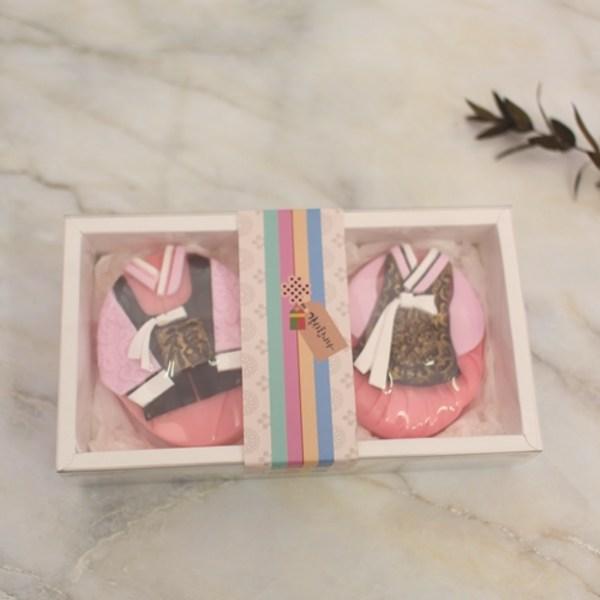 Essential 1-Day Tour for First-Time Visitors to Seoul (Gyeongbokgung, Myeongdong, N Seoul Tower & Hanbok Soap Making)