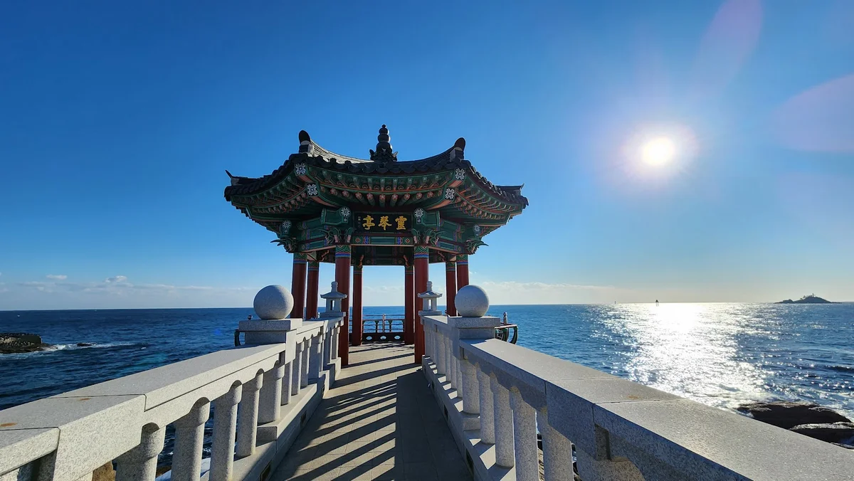 Gangwon-do 2-Day Tour (Inje · Sokcho · Wondae-ri Birch Forest · Seoraksan) – Seoul Departure