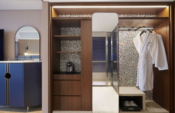 Signature King + Breakfast for 2